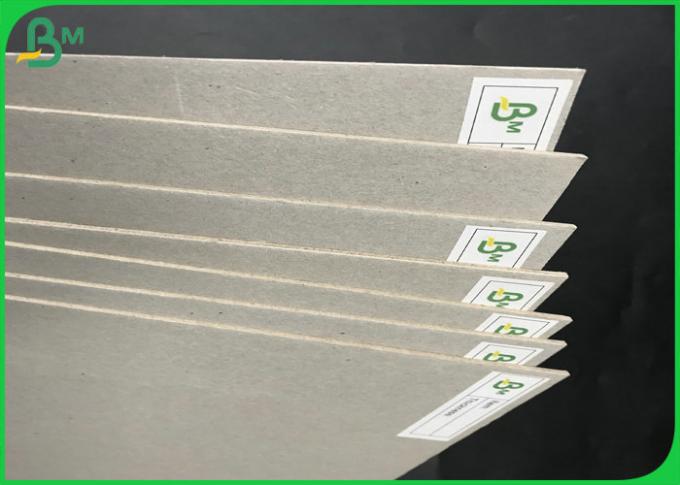rigidez alta Grey Chipboard For Packages Boxes de 1.5mm 2.0mm 2.2mm 70*100cm