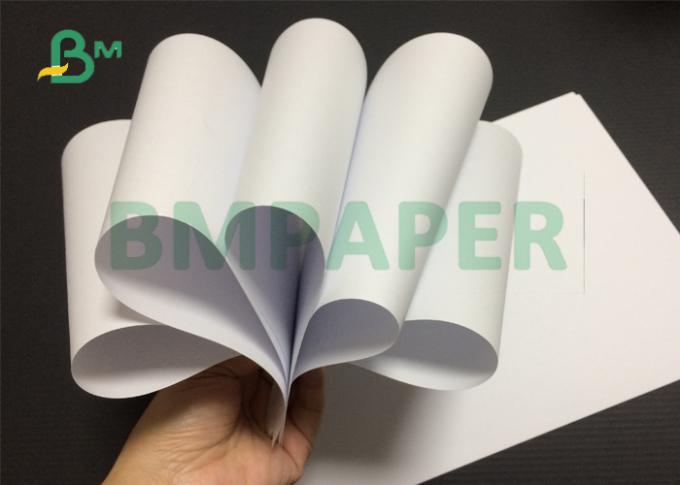 folha branca sem revestimento do papel de 70 x de 100cm 70g 80g Woodfree para a impressão do texto do livro