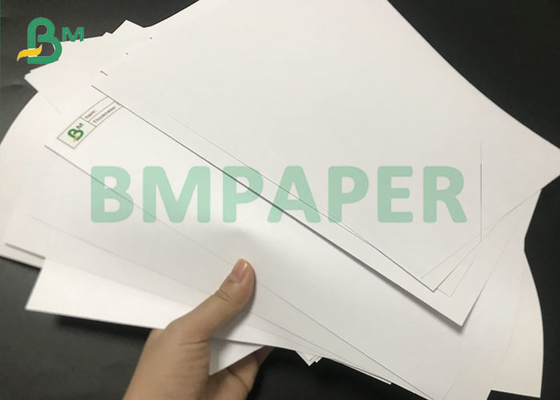 O papel bond branco baseado polpa imprimindo deslocado da mistura 50grs 60grs cobre 70 * 95cm