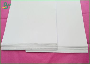 impressão de alta velocidade de papel sem revestimento de 70gsm Woodfree com revestimento liso