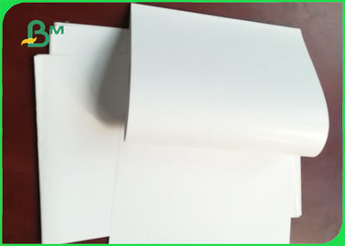 papel branco lustroso de 90gsm 128g Couche/papel de arte liso de C2S no rolo