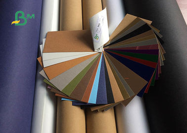Rolo colorido do papel lavável lisura da superfície de 150cm x 110 jardas personalizada