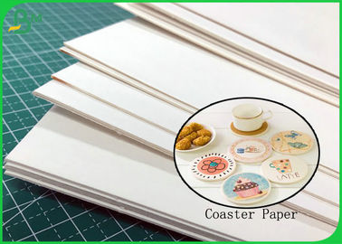 Folha de papel viciado 300 * o absorvente da umidade de 400mm forra 0.6mm para a placa da pousa-copos