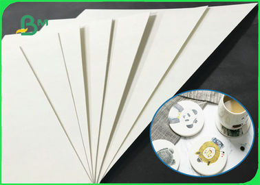 Eco - papel sem revestimento amigável da pousa-copos de 0.6mm - de 1.4mm na folha para a esteira da cerveja