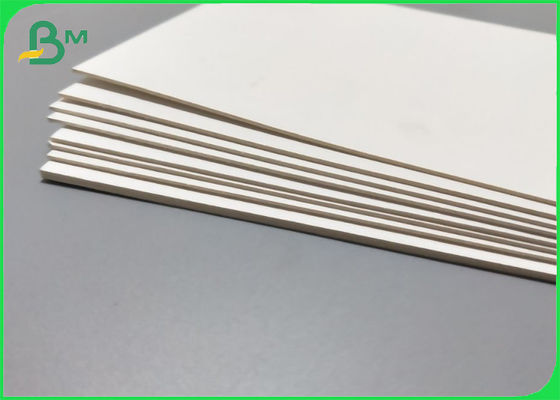 Branco natural branco 1.0mm - 1.6mm da placa de papel sem revestimento absorvente alta da pousa-copos
