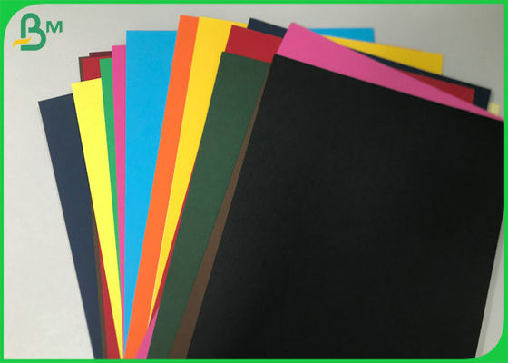 O origâmi do tamanho A1 embarca o papel de embalagem Rames cor brilhante/escura 80gsm 180gsm Manila