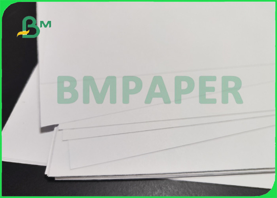 papel sem revestimento de 140gsm 160gsm Woodfree para a impressão 900mm do caderno