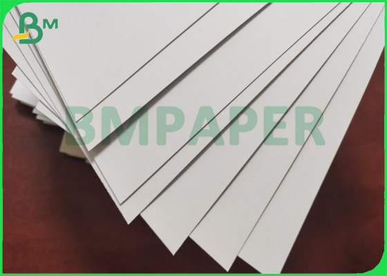 Parte traseira cinzenta 200 de Clay Coated Newsback CCNB - impressão 450gsm lisa