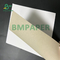 Superfície plana de papel revestido de papelão branco com parte traseira cinzenta para filtro de meias