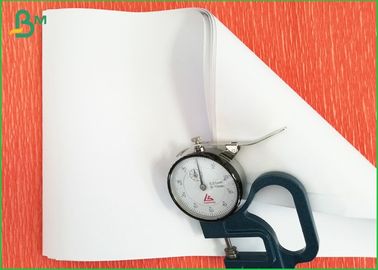 Folha de papel frente e verso de madeira do papel de impressão 80gsm do offset da polpa do Virgin para a impressão do livro de escola