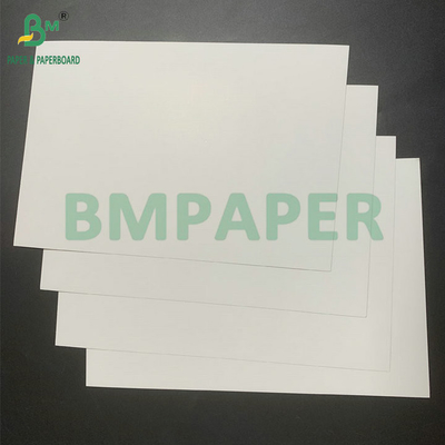 200 g 215 g GC1 Cartão de papel reciclado branco revestido de argila para fabricação de caixas de alimentos