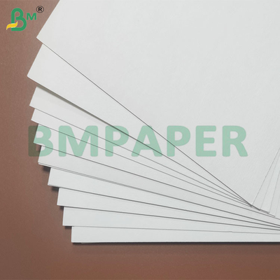 0.4-0.7 mm Espessura Folhas de papel absorvente de umidade com superfície plana
