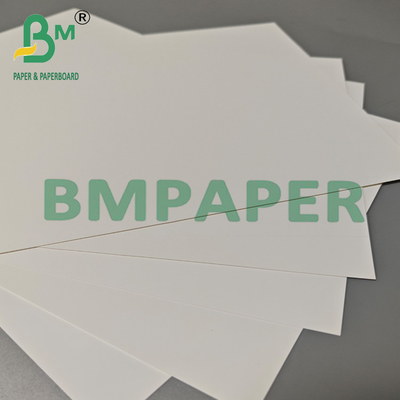 Papel sintético PET resistente a rasgos de 200mic durável para impressão a laser