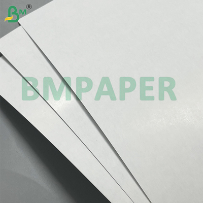 310gm 330gm Papel de poker revestido de núcleo preto de alta opacidade anti-fraude para cartões de jogo profissionais