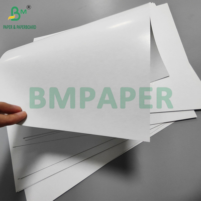 290gm Papel de núcleo preto para jogos de cartas de 8,5' x 11' resistente à dobra alta