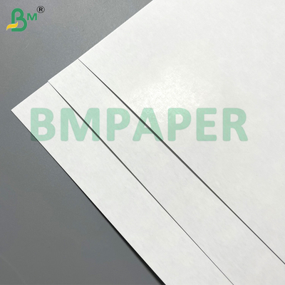240-330gm Papel de cartão de jogo C2S revestido de dois lados preto / azul para cartão Stratch