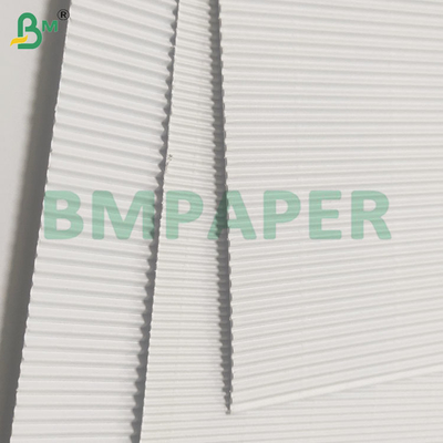 Folhas de papel ondulado branco para embalagens domésticas