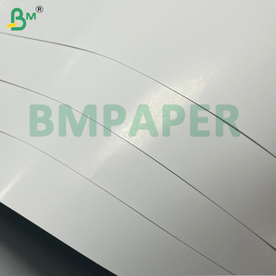 150 g 157 g Superfície brilhante Branco alto de lado único revestido Papel de arte liso C1S Para embalagens de luxo