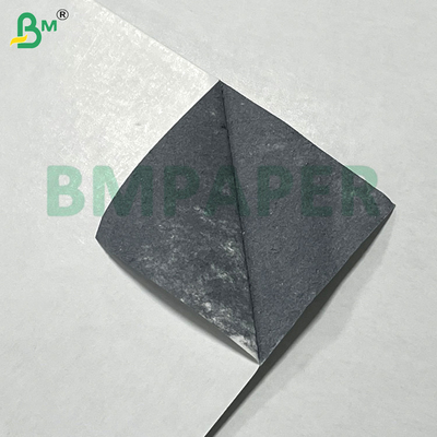 300 Gsm Papel de cartão de jogo de alta rigidez de lado duplo branco revestido de núcleo preto 635 * 940mm para cartão Stratch