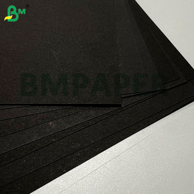 245gm 250gm Superfície lisa Alta rigidez Resistência à dobragem Cartão preto Para embalagem de presentes Quadro fotográfico