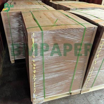 Papel Kraft estriado Textura 40gm Máquina de um lado vidrado brilhante para embalagem