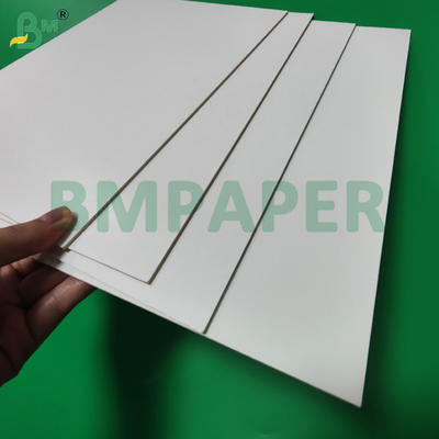 Tabela de papel de exibição de 3 mm de pasta de madeira branca para sinalização pendurada 1220 x 2440 mm