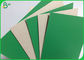 Lado revestido verde habilitado do FSC um e o outro cartão sem revestimento cinzento do lado
