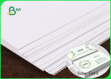 Cartão branco alto 1.35MM 1.5MM do papel de placa C1S do marfim da espessura do FSC & do ISO para fazer o cartão de nome