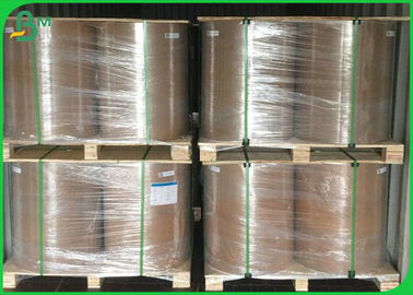 O produto comestível 40gsm certificado a 135gsm descorou as bobinas brancas de Kraft com os sacos do produto comestível