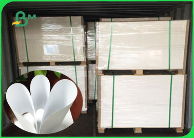 104% da madeira longa da grão da brancura papel deslocado sem revestimento livre FSC & ISO certificados
