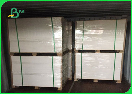 O papel de seda 100 do FSC Matt/115/120/150/300GSM alisa bom imprimindo o efeito