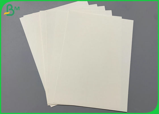 papel sem revestimento do copo da rigidez alta da largura 300gsm de 700mm para fazer o copo de papel