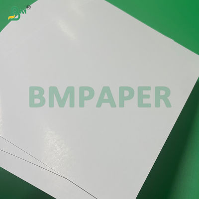 Papel para cartas de jogo revestido de dupla face brilhante com núcleo preto de 330 g/m² para torneios de pôquer profissionais