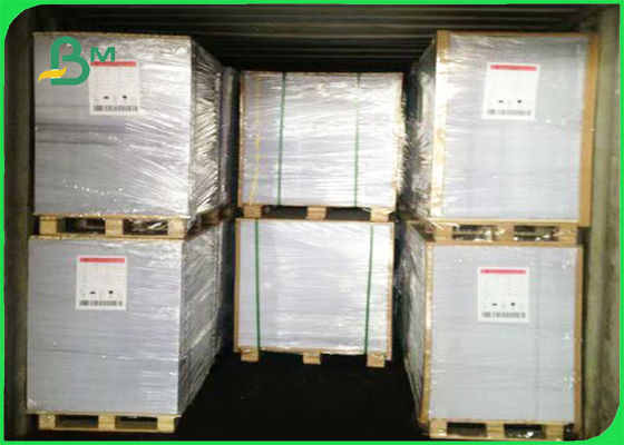 Papel sem revestimento de Woodfree da brancura alta do FSC para o livro de exercício 60g - 180g