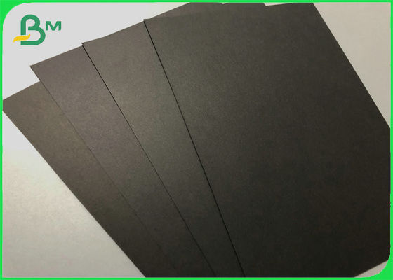 Humectante 350gm Papelão preto Roupas recicláveis Etiquetas Material