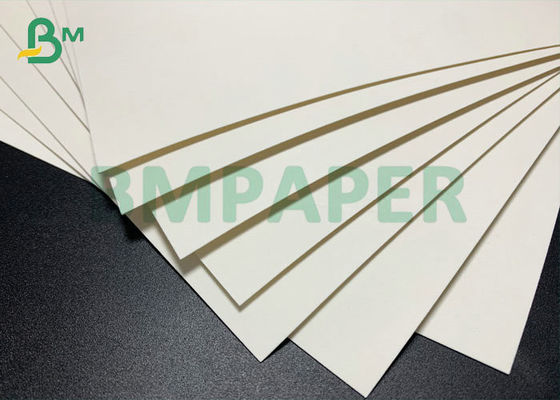 o PE da polpa de madeira da rigidez 250gsm alta de 768mm revestiu o papel do copo para o copo de café